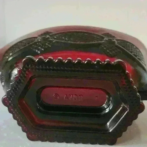 Avon- Cape Cod Glass Gravy Boat - Picture 3 of 3